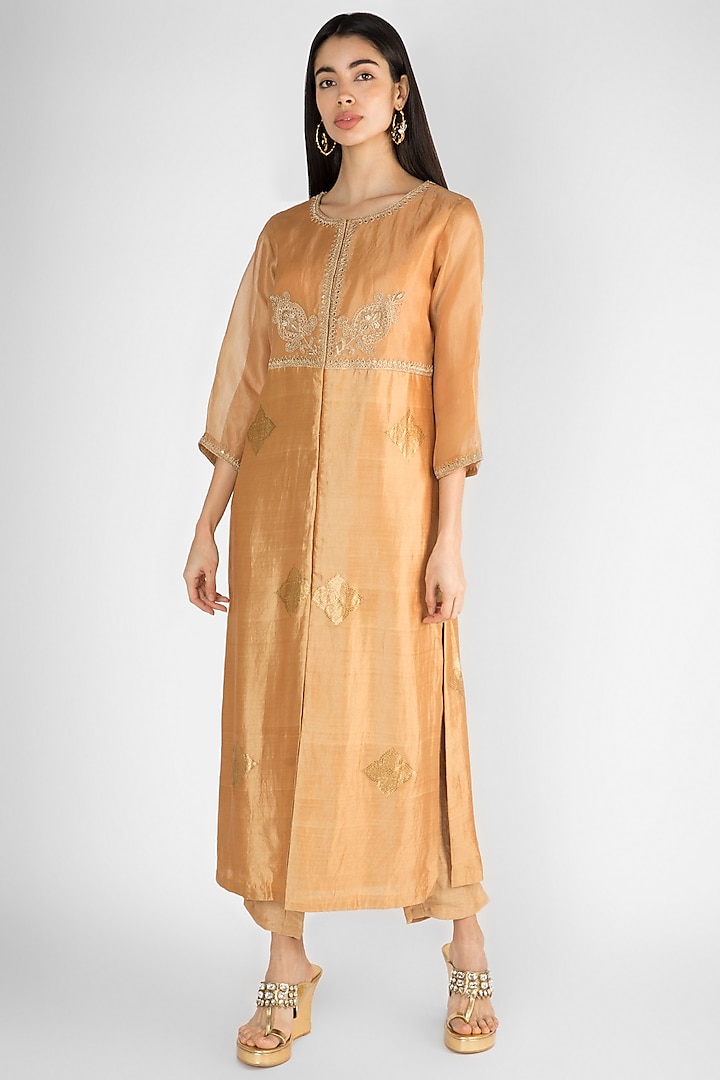 Beige Embroidered Kurta With Pants by Ekru by Ekta and Ruchira at Pernia's Pop Up Shop