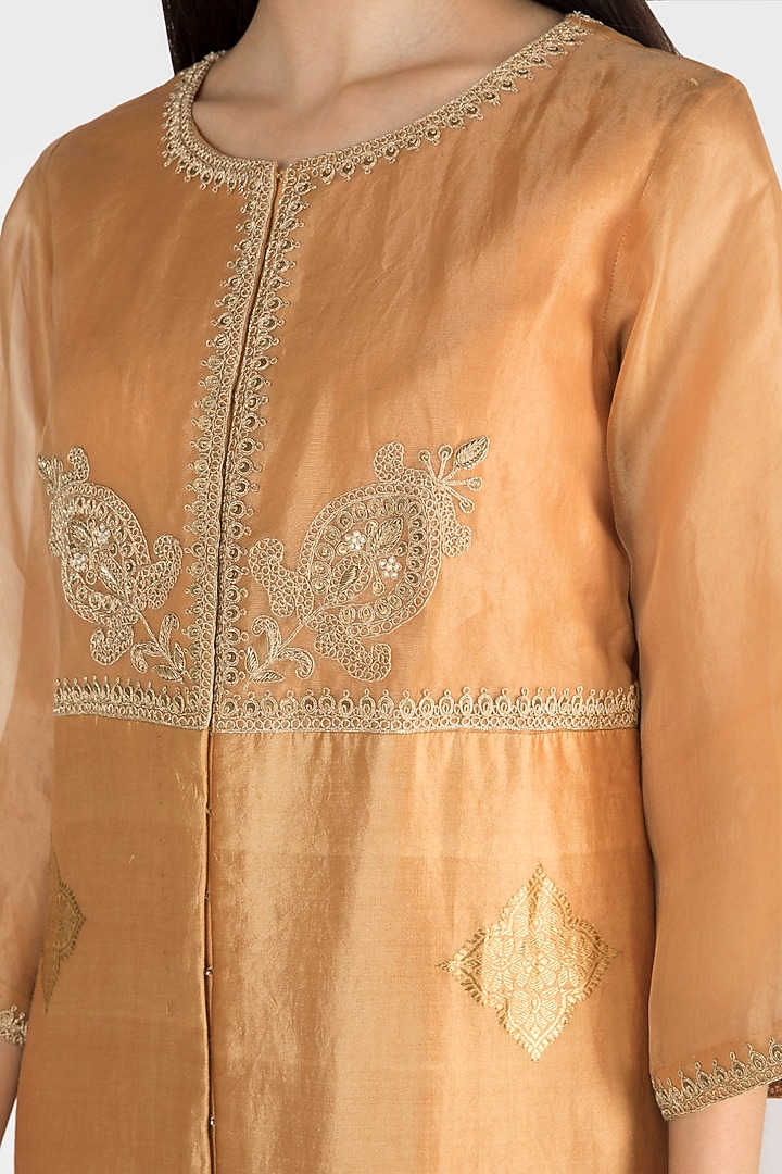 Beige Embroidered Kurta With Pants by Ekru by Ekta and Ruchira at Pernia's Pop Up Shop