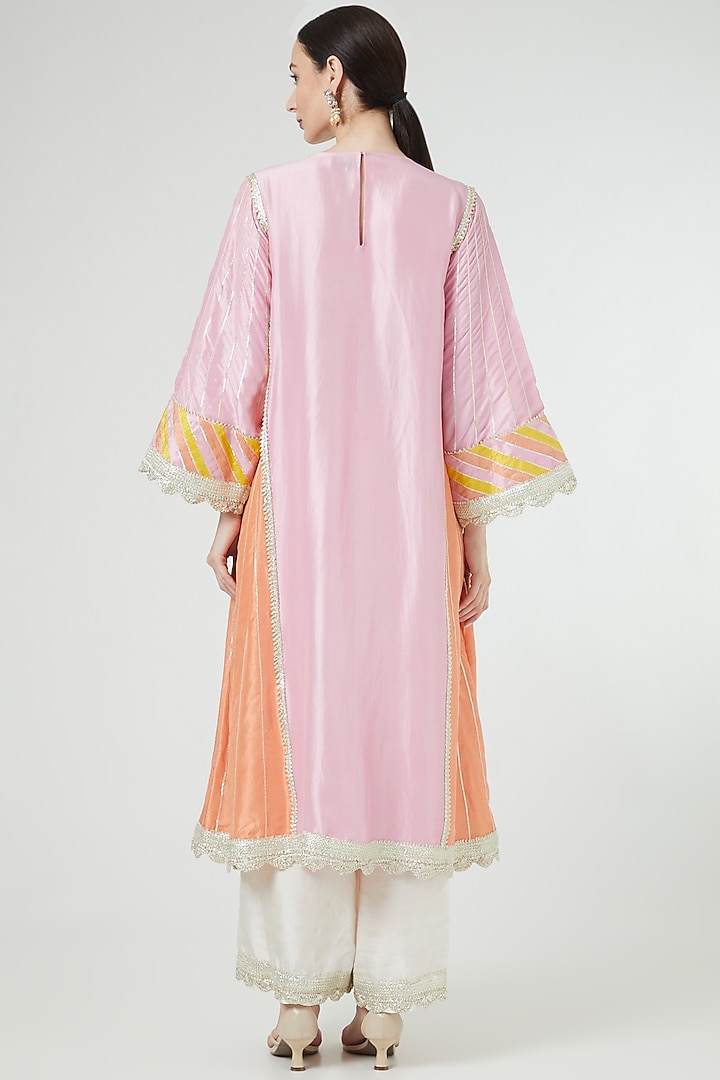 Pink & Peach Embroidered Kurta Set by Ekta Singh at Pernia's Pop Up Shop