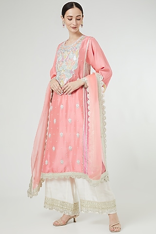 Pink Hand Embroidered Kurta Set by Ekta Singh