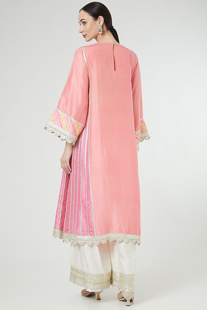 Pink Hand Embroidered Kurta Set by Ekta Singh at Pernia's Pop Up Shop