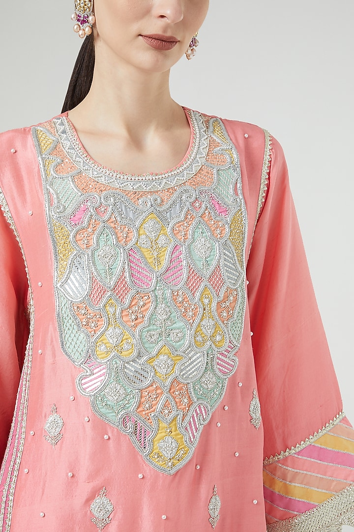 Pink Hand Embroidered Kurta Set by Ekta Singh at Pernia's Pop Up Shop