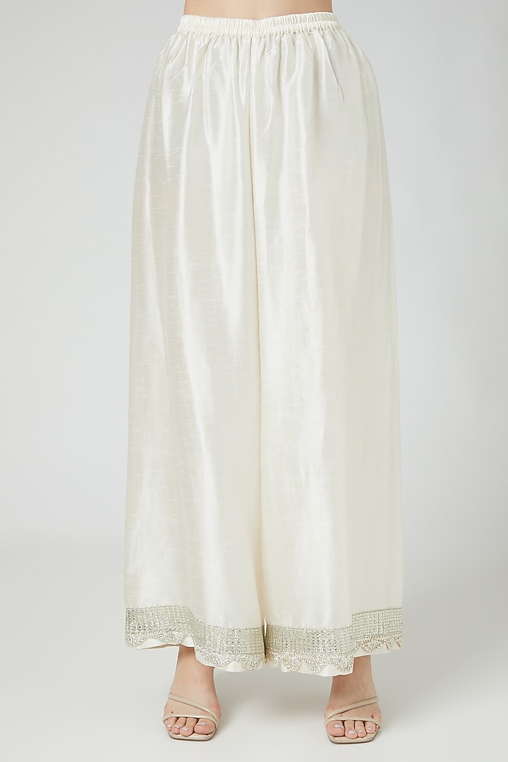 Lilac & Peach Embroidered Kurta Set by Ekta Singh at Pernia's Pop Up Shop