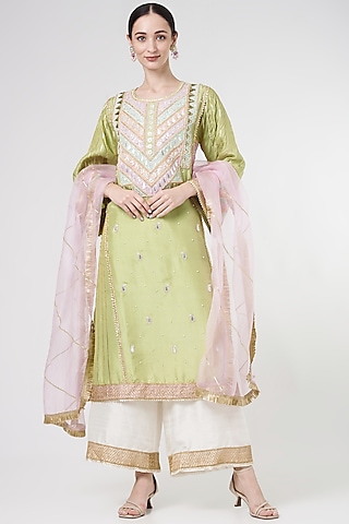 Green Hand Embroidered Kurta Set by Ekta Singh