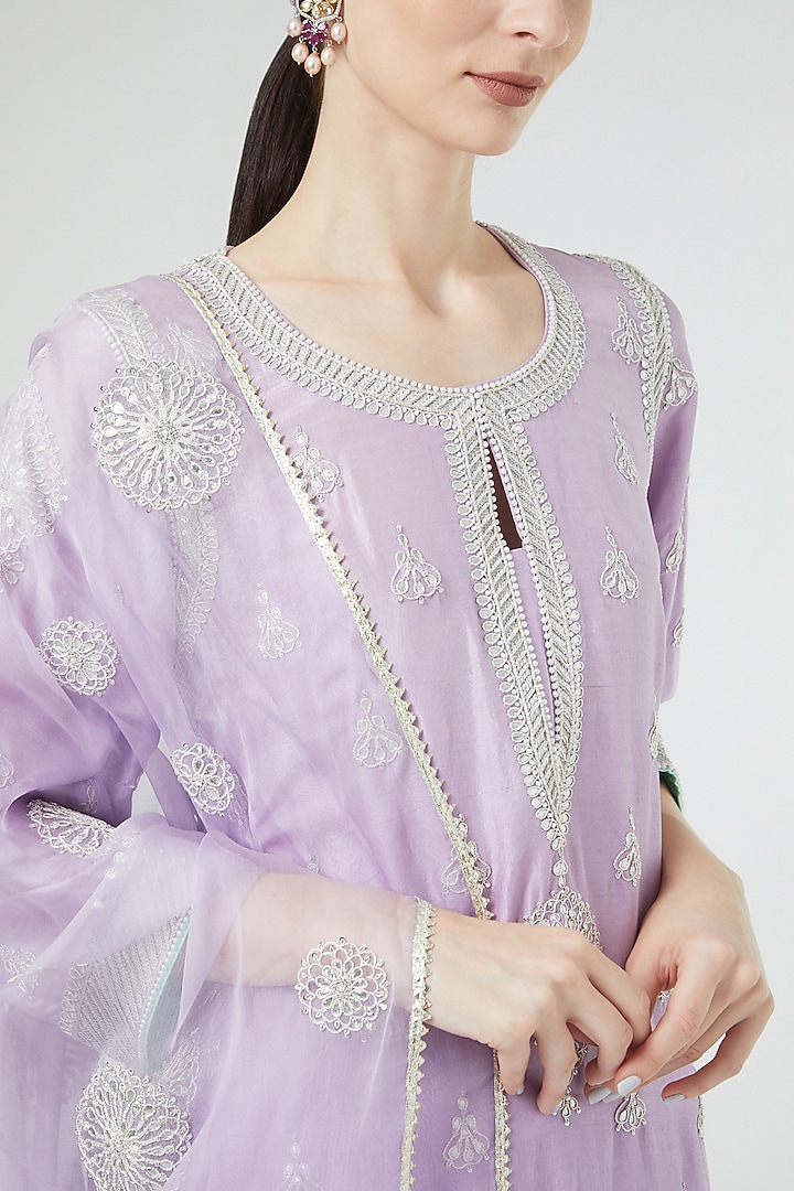 Lilac Embroidered Pakistani Kurta Set by Ekta Singh at Pernia's Pop Up Shop