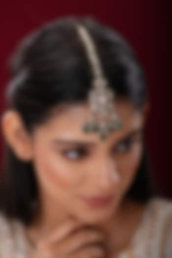 Gold Finish Kundan Polki & Green Stone Maangtikka by EKATHVA JAIPUR at Pernia's Pop Up Shop