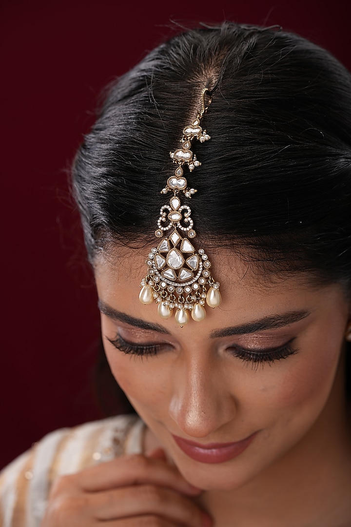 Gold Finish Kundan Polki Maangtikka by EKATHVA JAIPUR at Pernia's Pop Up Shop