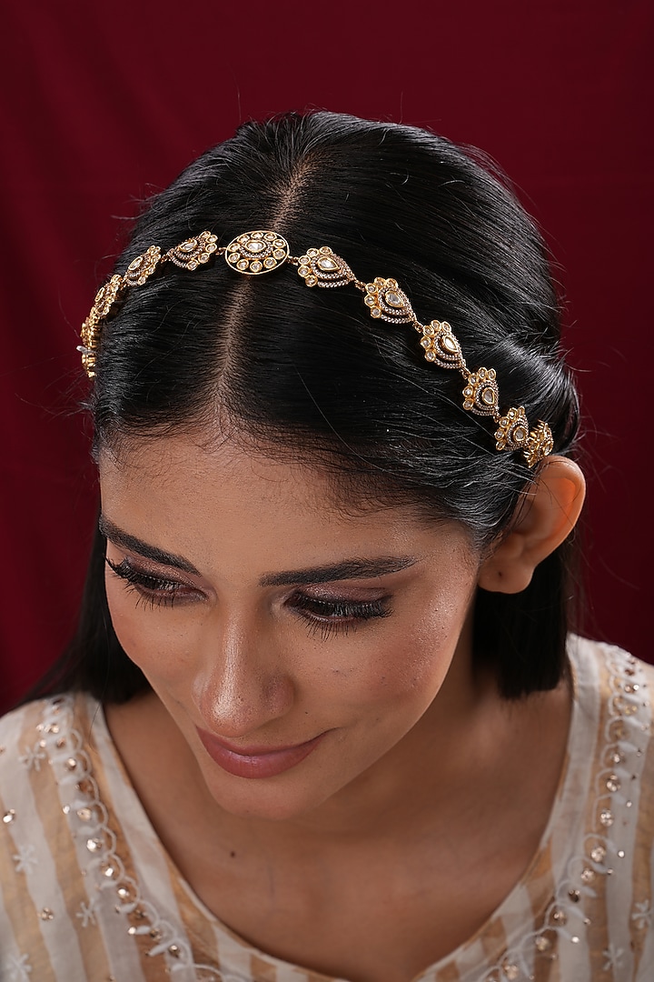 Gold Finish Kundan Polki Floral Sheeshpatti by EKATHVA JAIPUR at Pernia's Pop Up Shop