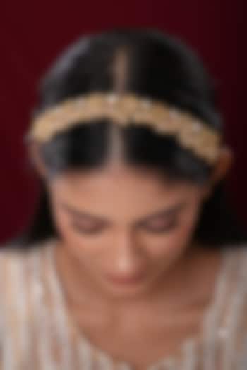 Gold Finish Kundan Polki Temple Sheeshpatti by EKATHVA JAIPUR at Pernia's Pop Up Shop