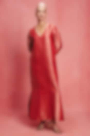 Pink Handwoven Banarasi Kaftan by Ekaya at Pernia's Pop Up Shop