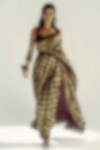 Espresso Brown & Gold Pure Silk Houndstooth Handwoven Wedding Saree Set by Ekaya at Pernia's Pop Up Shop