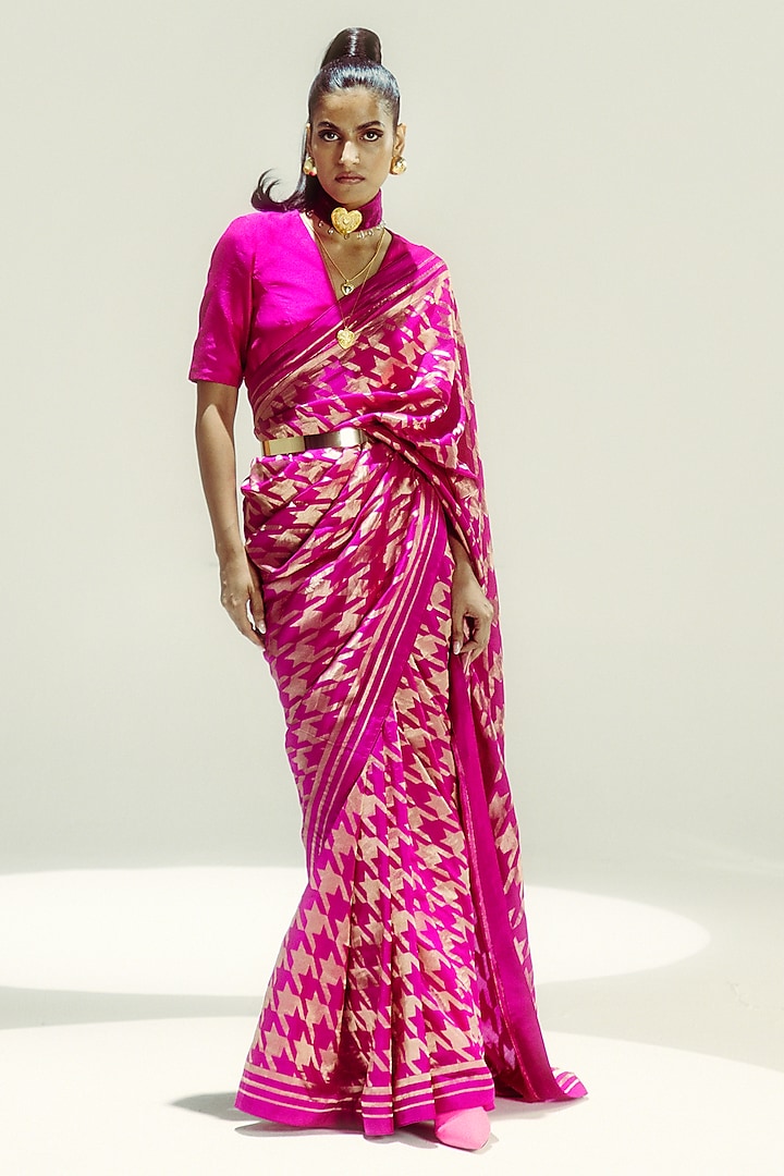 Rani Pink & Gold Pure Silk Houndstooth Handwoven Wedding Saree Set by Ekaya at Pernia's Pop Up Shop