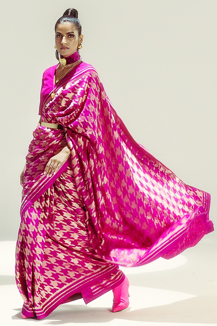 Rani Pink & Gold Pure Silk Houndstooth Handwoven Wedding Saree Set by Ekaya at Pernia's Pop Up Shop