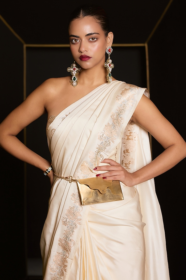 White Pure Silk Handwoven Wedding Saree Set by Ekaya at Pernia's Pop Up Shop