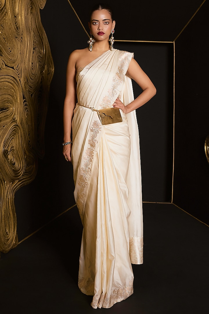 White Pure Silk Handwoven Wedding Saree Set by Ekaya at Pernia's Pop Up Shop