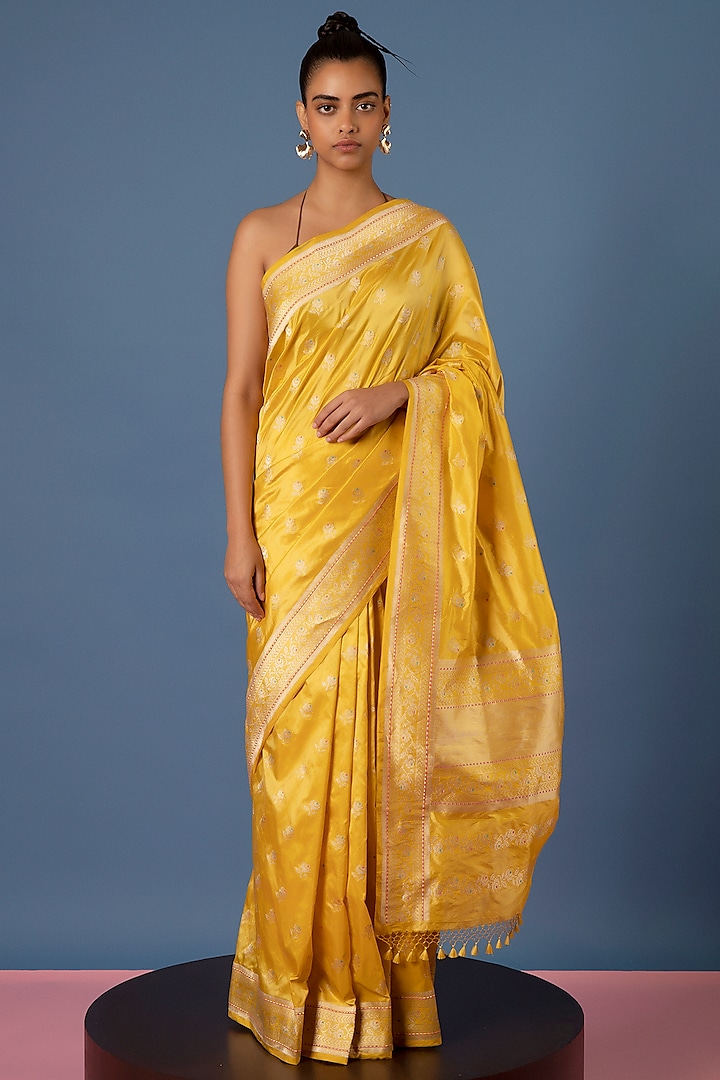Yellow Handwoven Banarasi Silk Saree Set by Ekaya