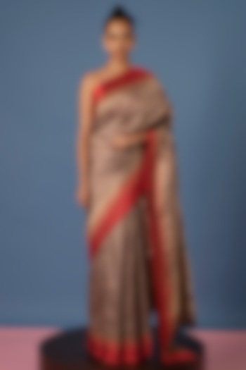 Mauve Handwoven Banarasi Silk Saree Set by Ekaya