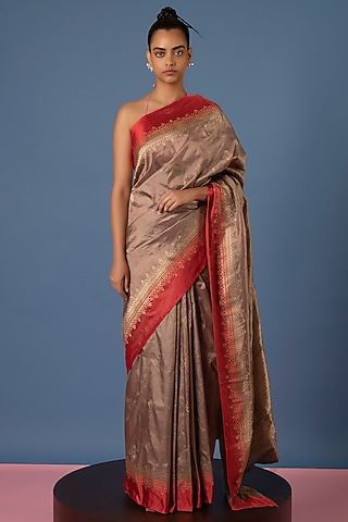 Mauve Handwoven Banarasi Silk Saree Set by Ekaya