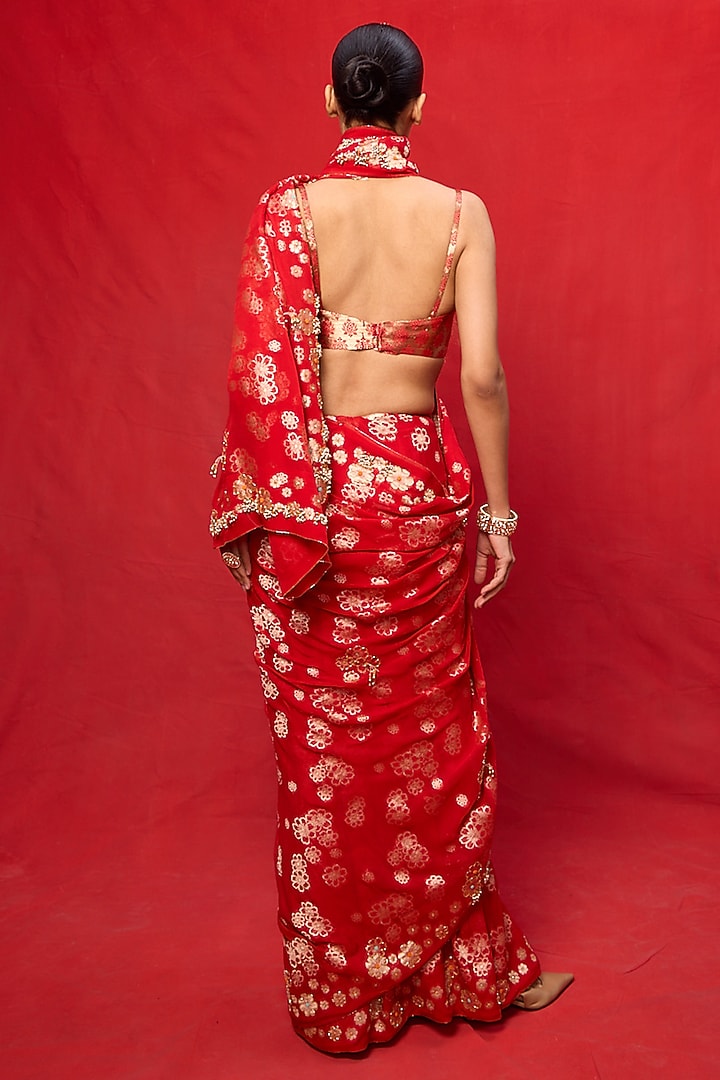 Red Chiffon Banarasi Cutwork Embroidered Handwoven Wedding Saree Set by Ekaya at Pernia's Pop Up Shop