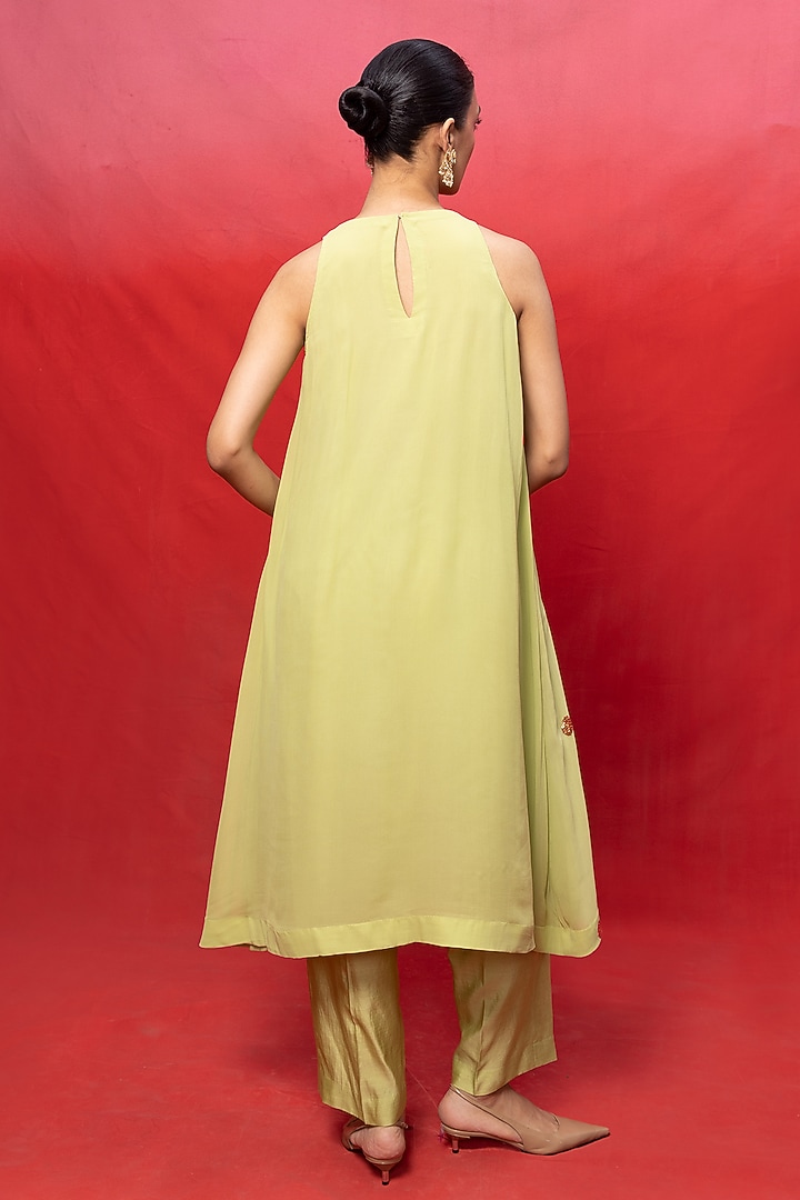 Pista Green Georgette Embroidered Handwoven Kurta Set by Ekaya at Pernia's Pop Up Shop