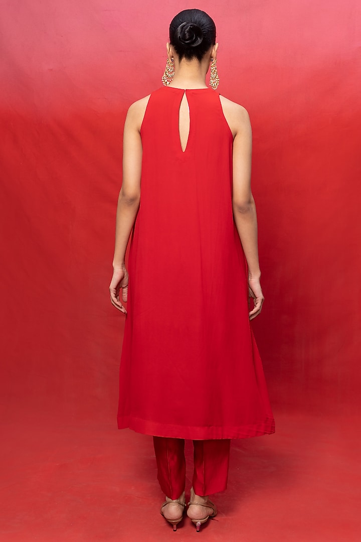 Red Georgette Embroidered Handwoven Kurta Set by Ekaya at Pernia's Pop Up Shop