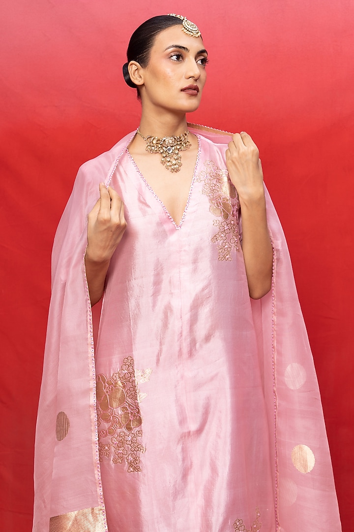 Pink Silk Banarasi Handwoven Cutwork Kurta Set by Ekaya at Pernia's Pop Up Shop