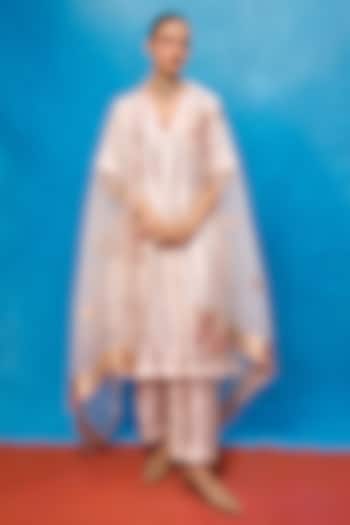 Off-White Silk Banarasi Handwoven Cutwork Kurta Set by Ekaya at Pernia's Pop Up Shop
