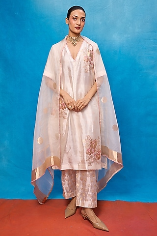 Off-White Silk Banarasi Handwoven Cutwork Kurta Set by Ekaya