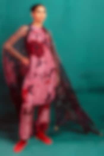 Cherry Pink Silk Floral Printed Kurta Set by Ekaya at Pernia's Pop Up Shop