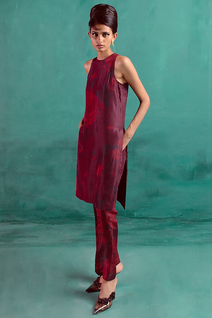 Red Silk Floral Printed Kurta Set by Ekaya at Pernia's Pop Up Shop
