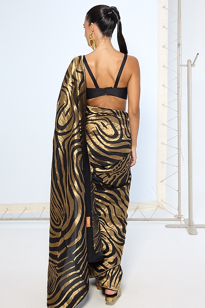 Black Pure Silk Zari Embroidered Banarasi Handwoven Wedding Saree by Ekaya at Pernia's Pop Up Shop