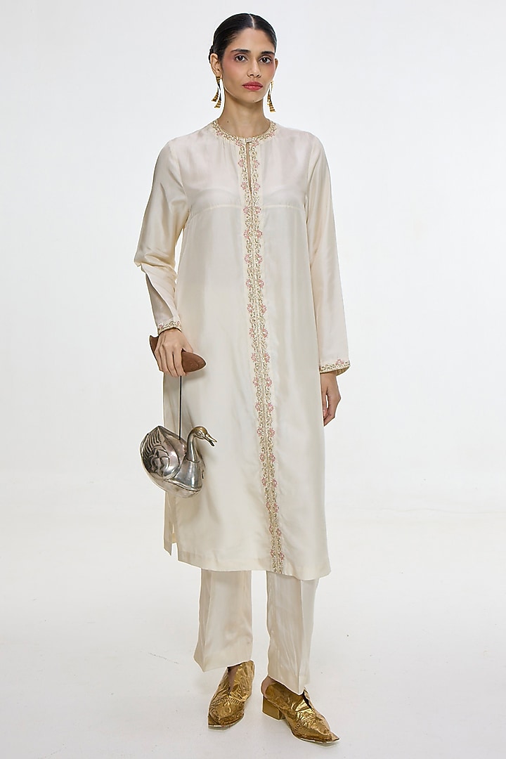 Ivory Mushroom Silk Embroidered Kurta Set by Ekaya at Pernia's Pop Up Shop