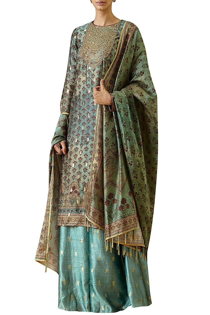 Turquoise printed & hand embroidered kurta set by Ekaya