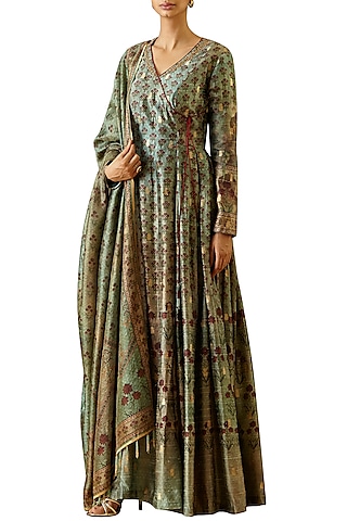 Turquoise Embroidered Kurta Set by Ekaya