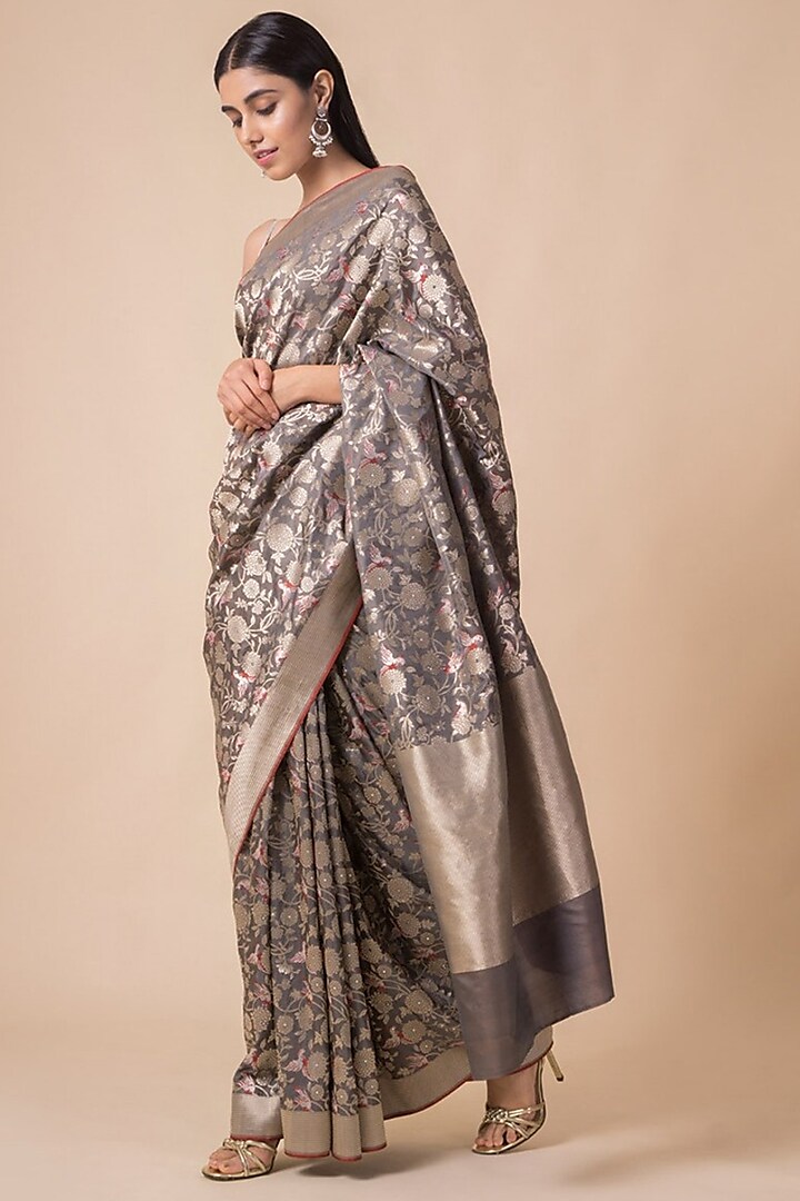 Grey Saree Set With Floral Pattern by Ekaya