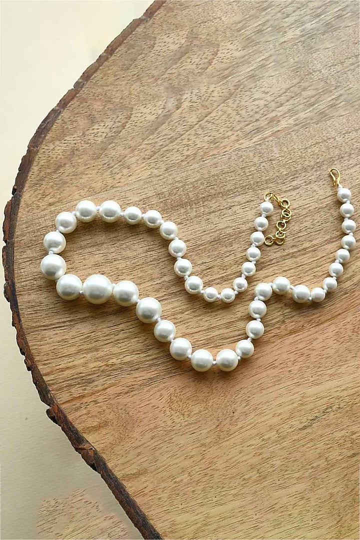 White Finish Freshwater Pearl Necklace by ELAA