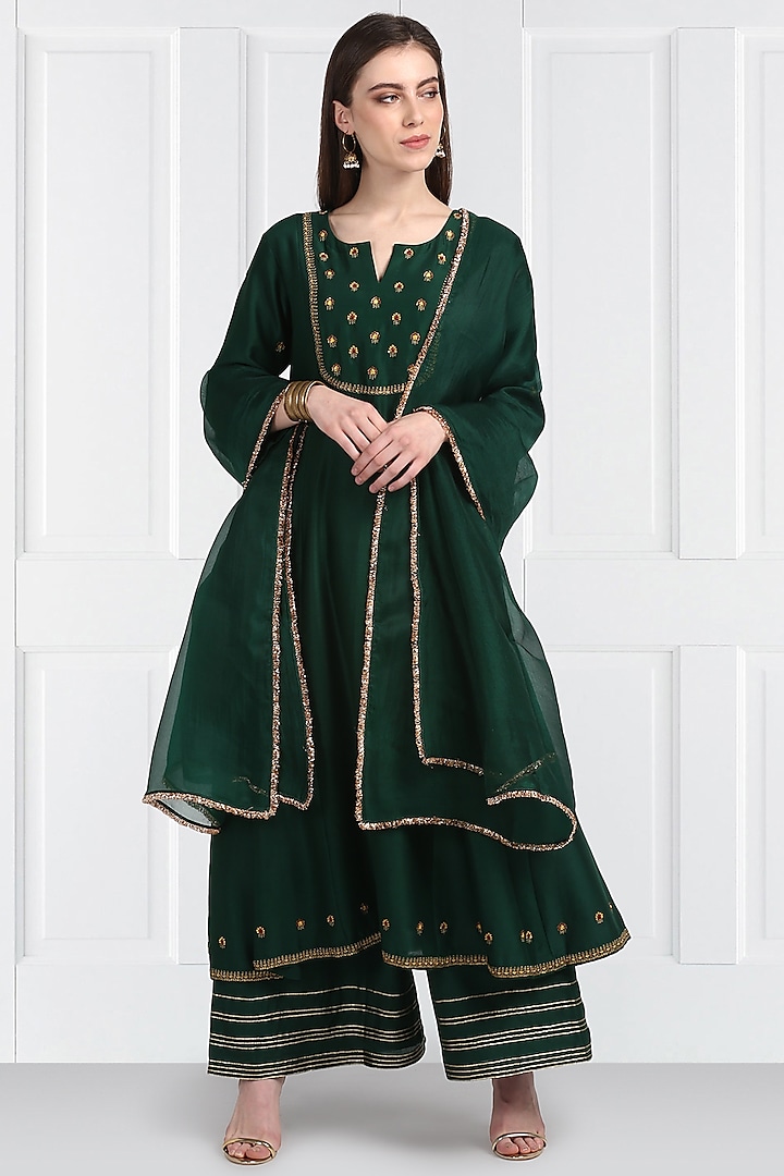 Emerald Green Embroidered Kurta Set by Label Earthen