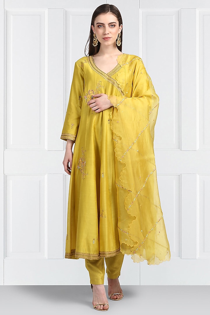 Yellow Embroidered Angrakha Kurta Set by Label Earthen