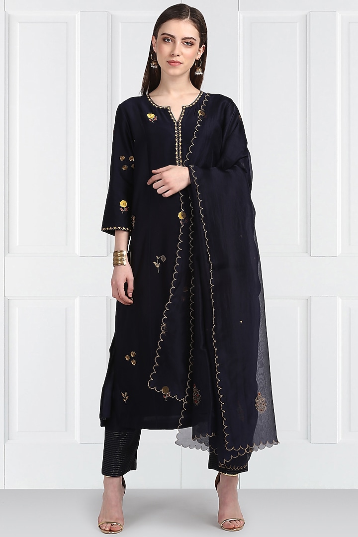 Midnight Blue Embroidered Kurta Set Design by Label Earthen at Pernia's ...