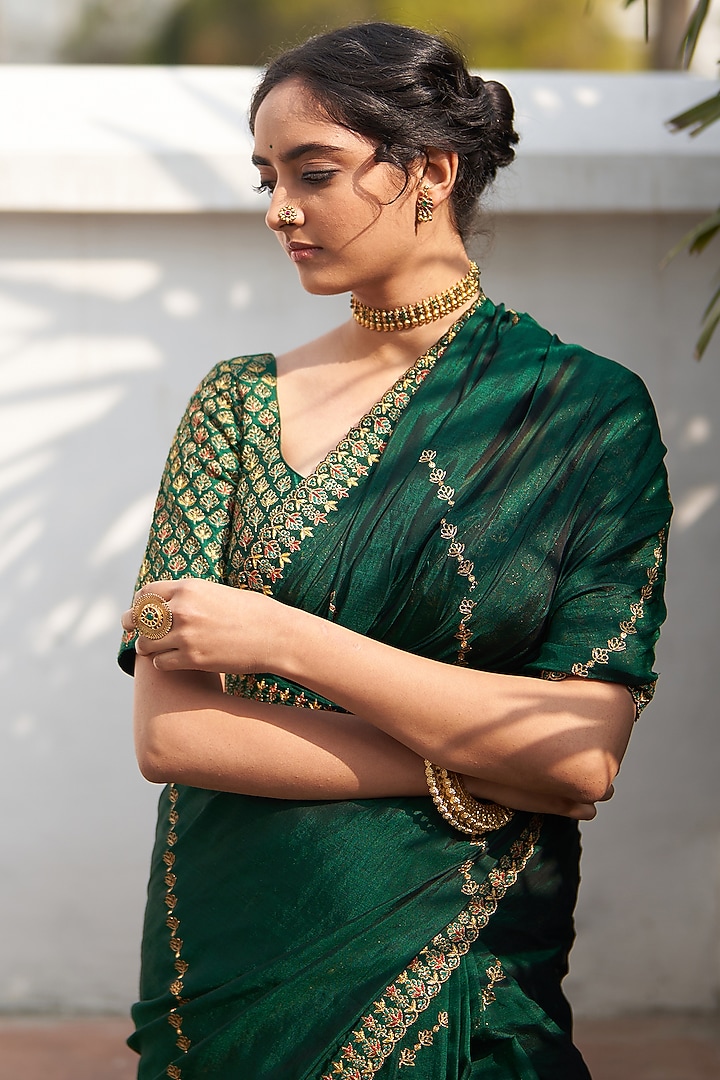 Green Silk Resham & Zari Hand Embroidered Handwoven Reception Saree Set by Label Earthen at Pernia's Pop Up Shop