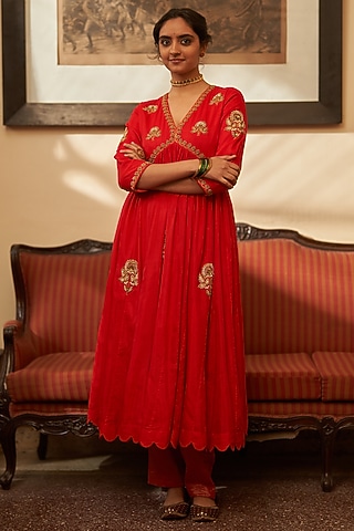 Red Velvet Zardosi Hand Embroidered Kurta Set by Label Earthen