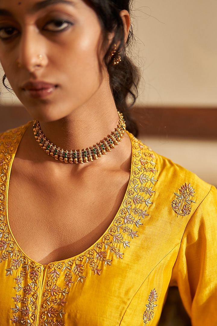 Yellow Silk Kalidar Kurta Set by Label Earthen at Pernia's Pop Up Shop