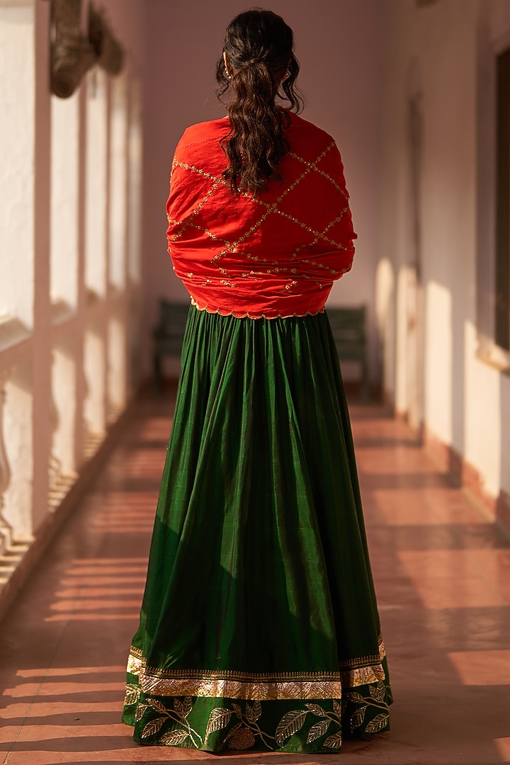 Green Silk Wedding Lehenga Set by Label Earthen at Pernia's Pop Up Shop