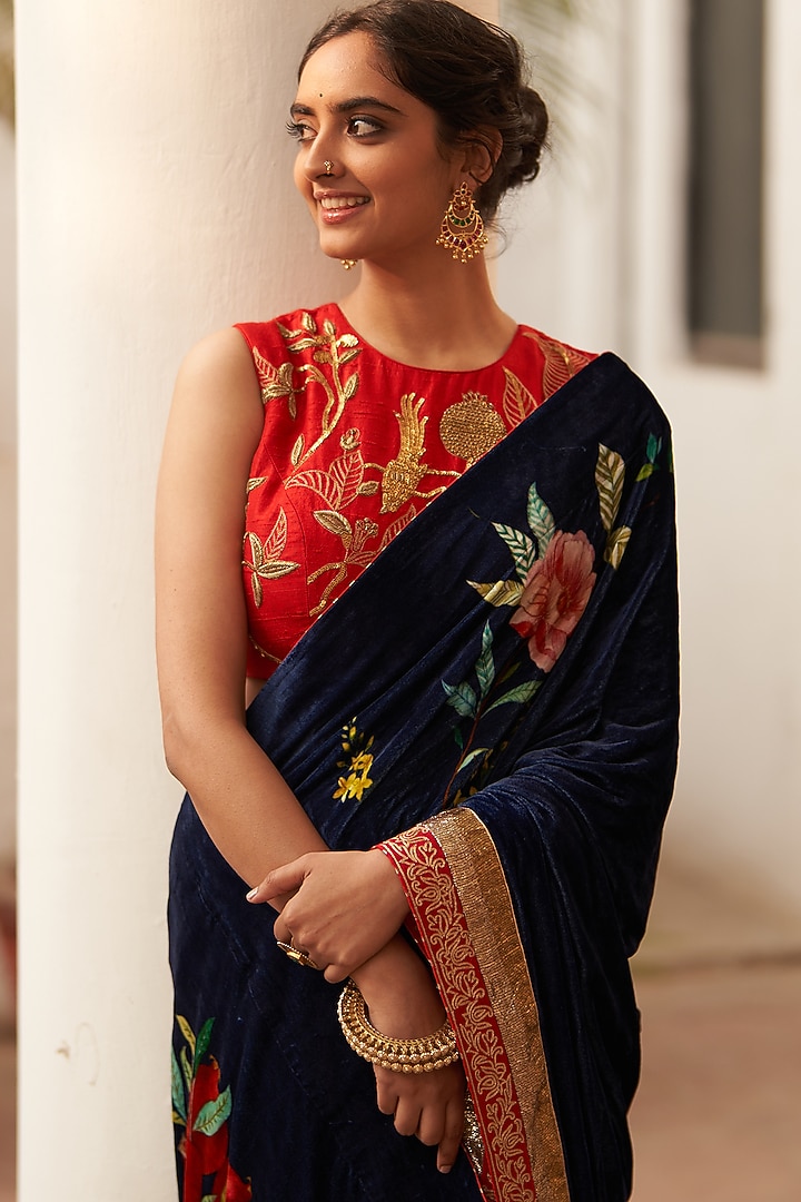 Blue Silk Velvet Reception Saree Set by Label Earthen at Pernia's Pop Up Shop