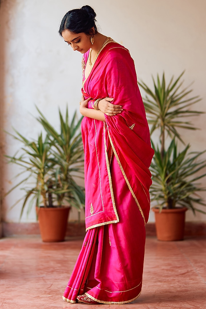 Regal Pink Raw Silk Zardosi Work Wedding Saree Set by Label Earthen at Pernia's Pop Up Shop