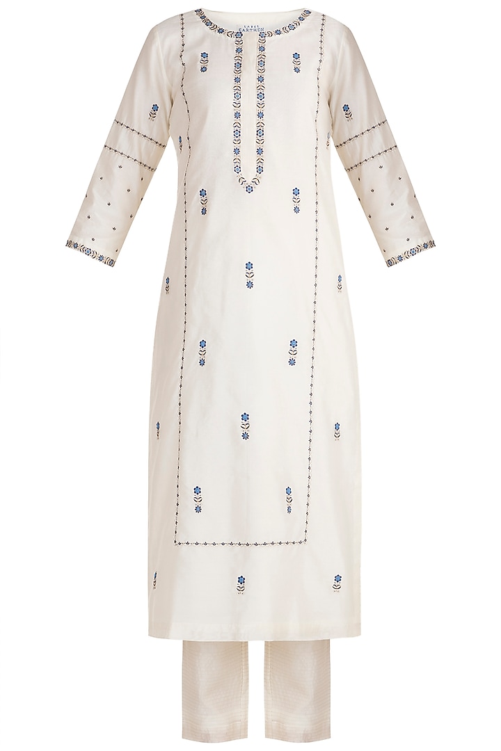 White Embroidered Kurta With Pants by Label Earthen