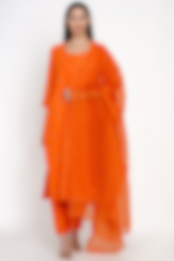 Orange Embroidered Kurta Set by Label Earthen