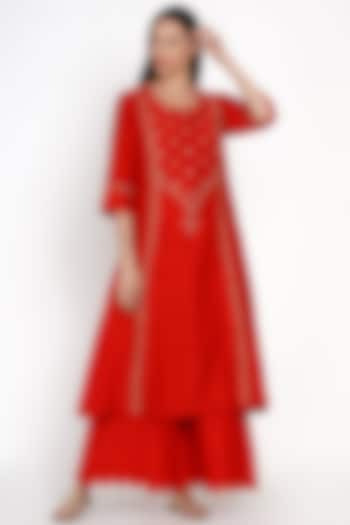 Red Embroidered Kurta With Pants by Label Earthen