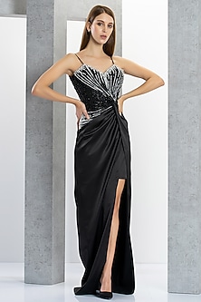 product-color-Black