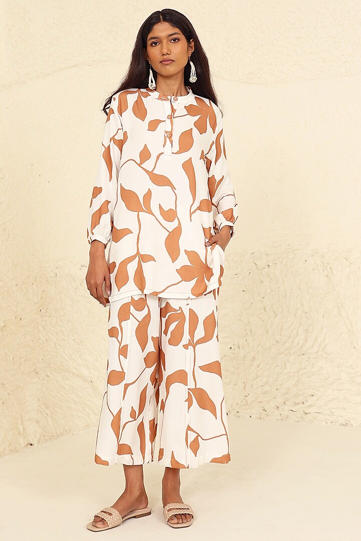 White & Beige Cotton Poplin Printed Co-Ord Set by Kanelle